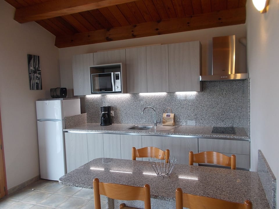 Kitchen T2 Uptairs