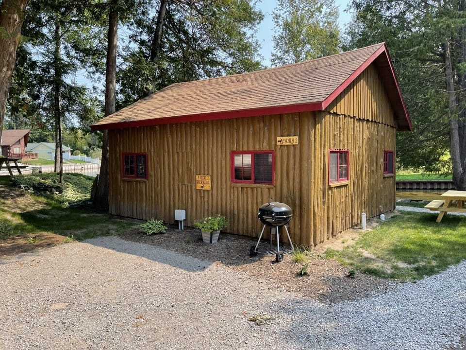 Cabin2 (2)