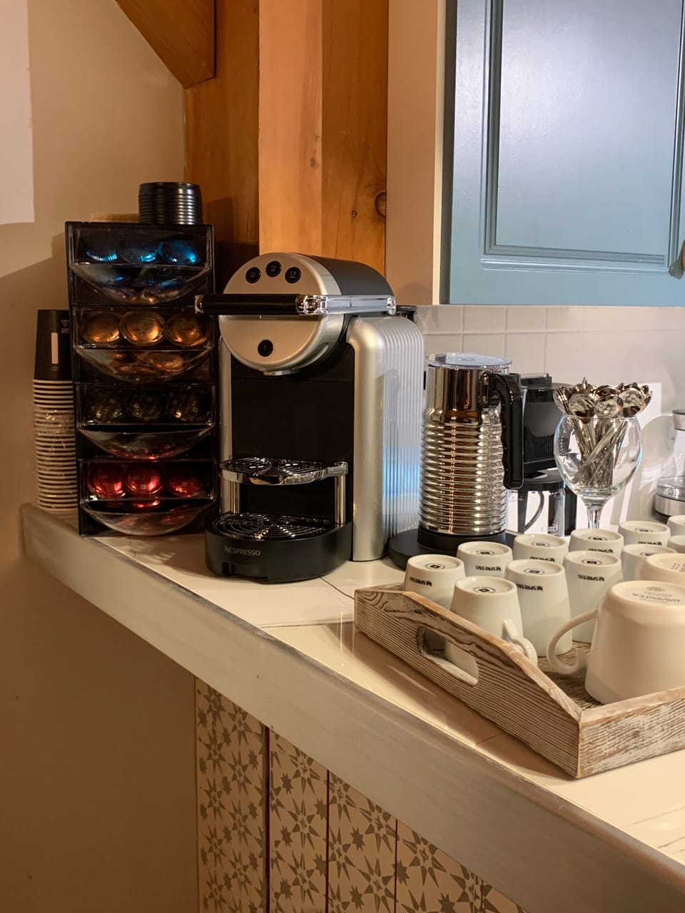 Nespresso Coffee Bar
(Coffee is available for use during stay)