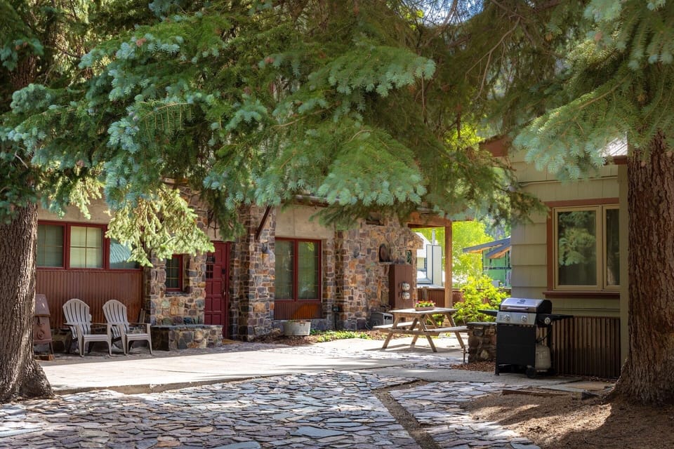 courtyard 2