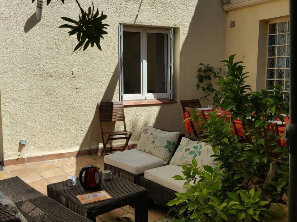 Terrace with plancha grill at La Goelette