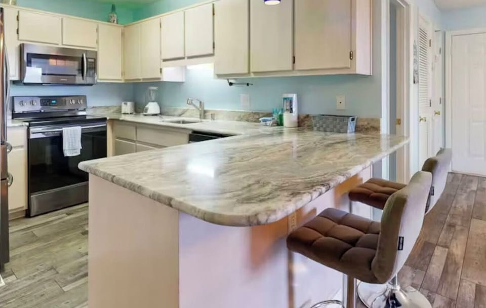 Fully equipped kitchen