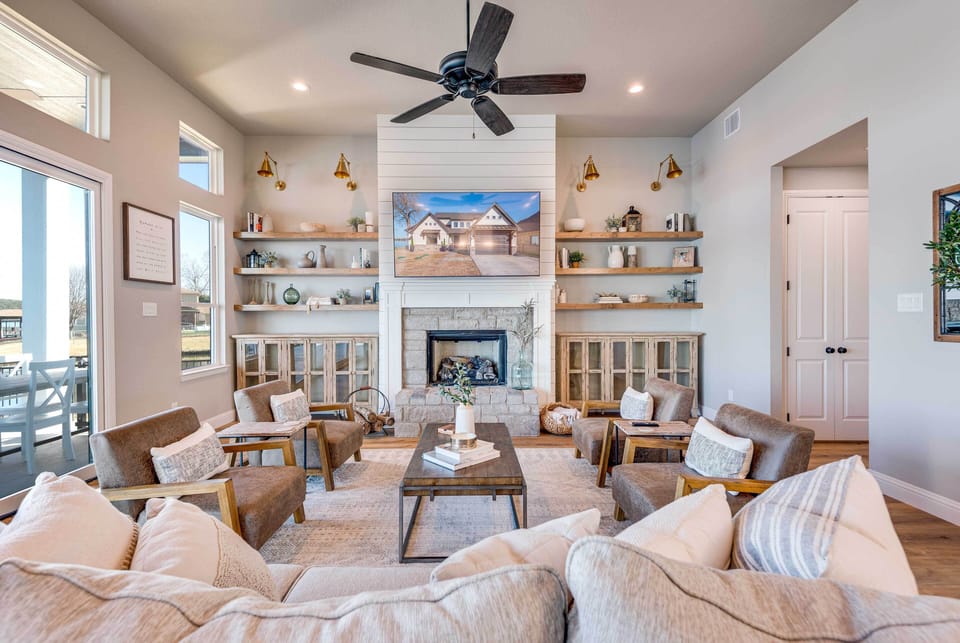 Granbury Vacation Rental | 2 Floors | 3 BR | 3.5 BA | 2,500 Sq Ft