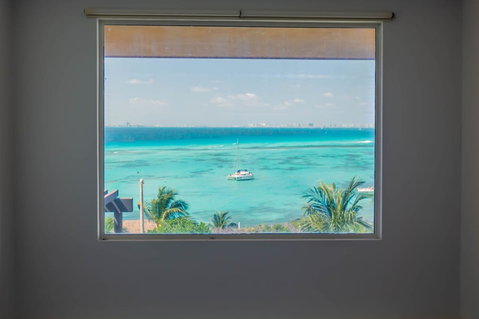 Breathtaking ocean views from the Master bedroom loft