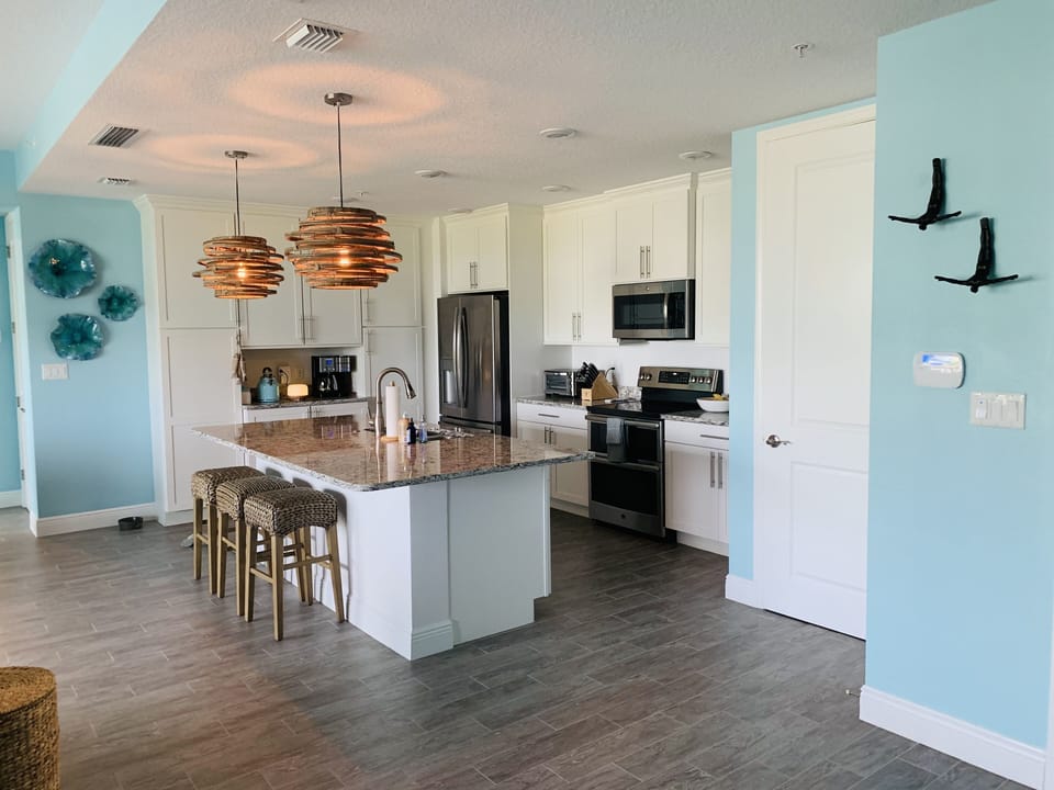 Kitchen Area with large island for seating