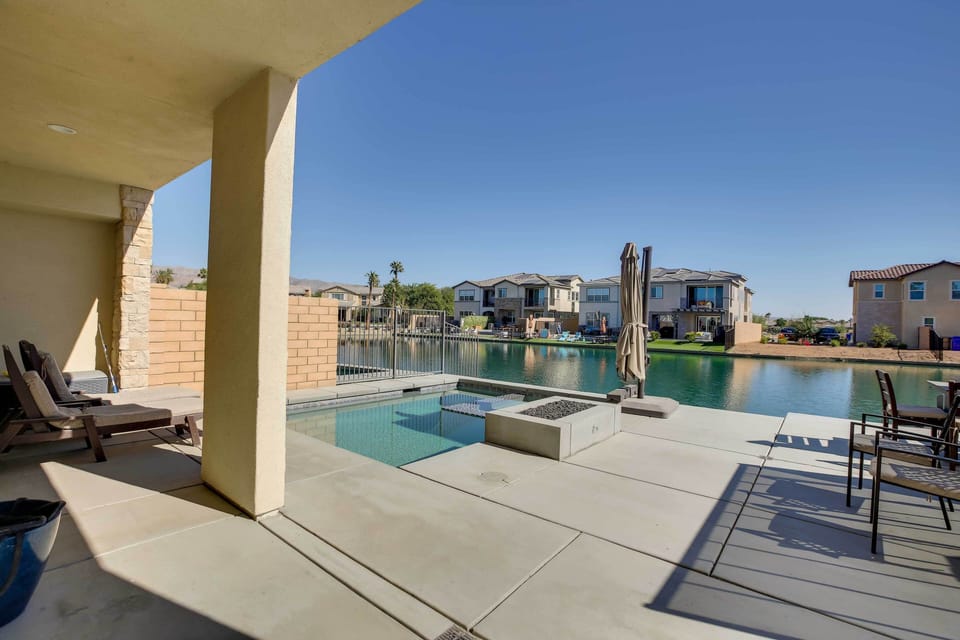 Patio | Fire Pit