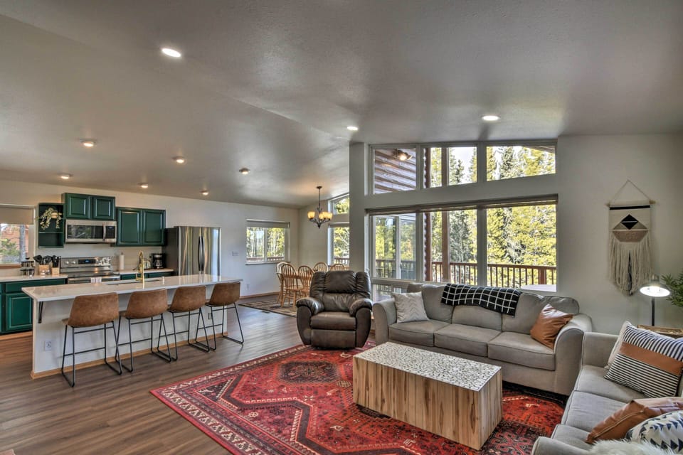 Main Living Space | Central Heat | Open Floor Plan