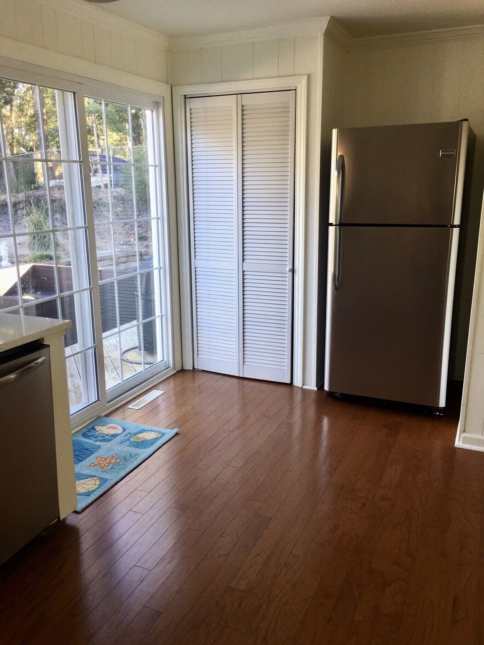 Kitchen overlooking deck. 