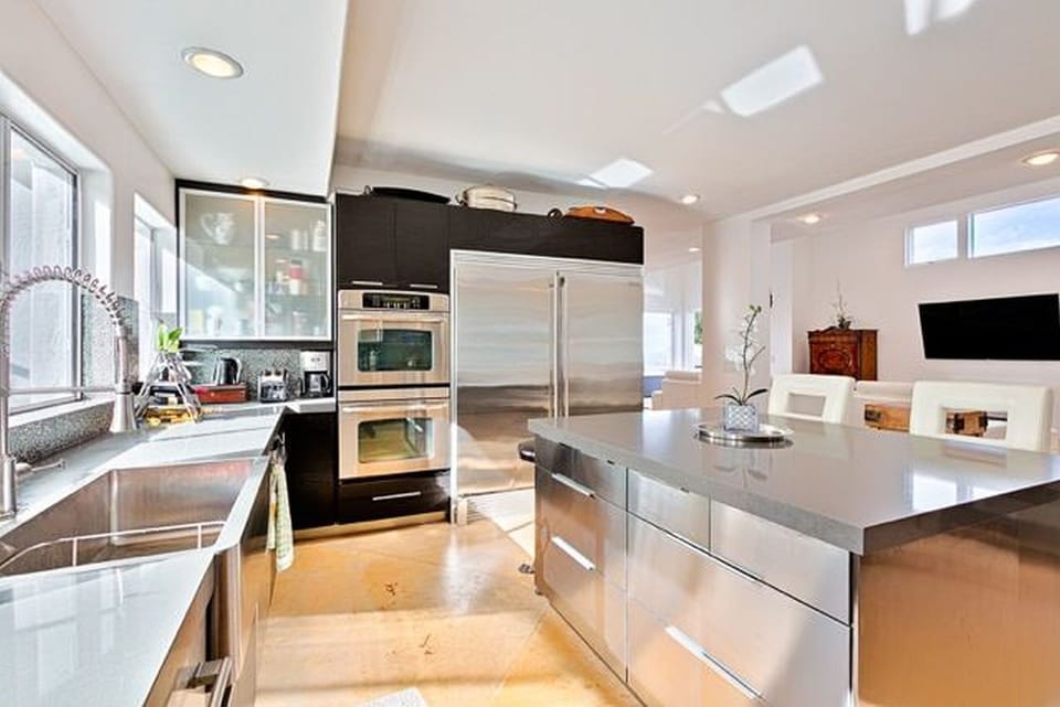 Kitchen main level