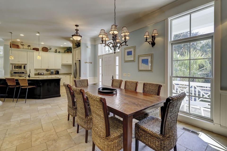 Dining/Kitchen