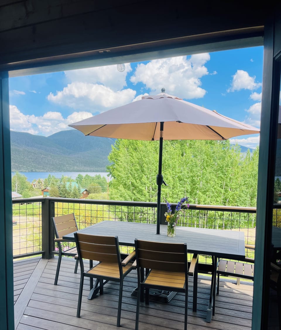 Second story deck