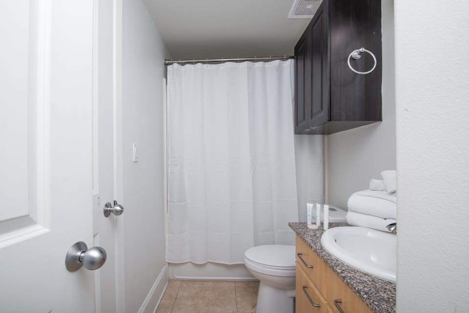 Caribe Resort B202 Guest Bathroom