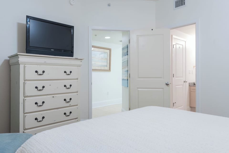 Caribe Resort B316 Guest Bedroom