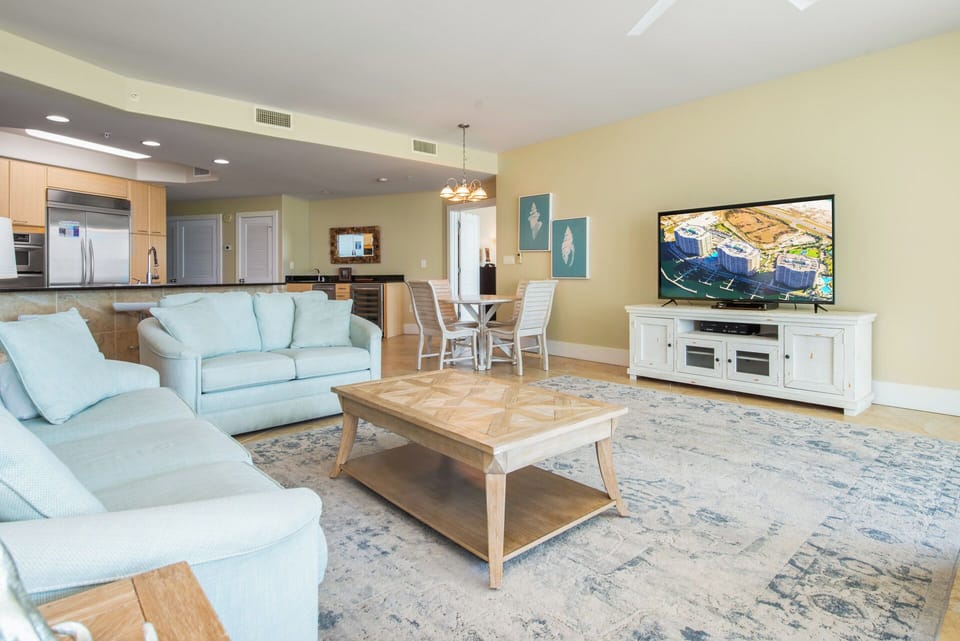 Caribe Resort C1201 Living Room