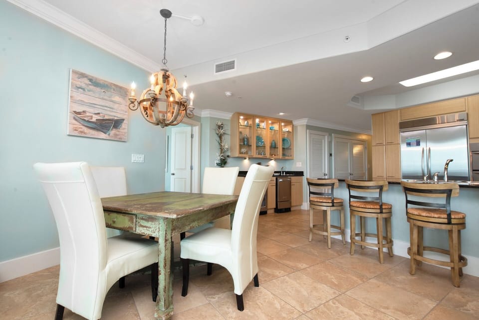 Caribe Resort D716 Dining Room