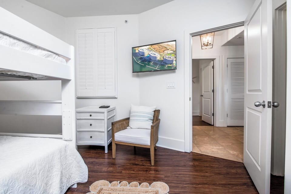 Caribe Resort D806 Guest Bedroom