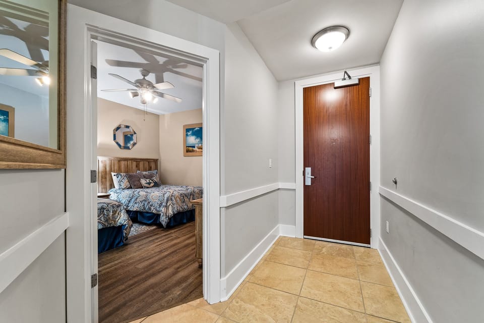 Caribe Resort D816 Entryway