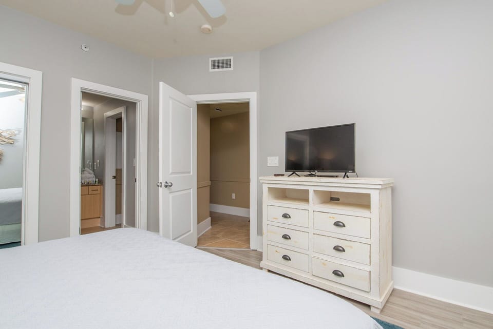 Caribe Resort D1209 Guest Bedroom