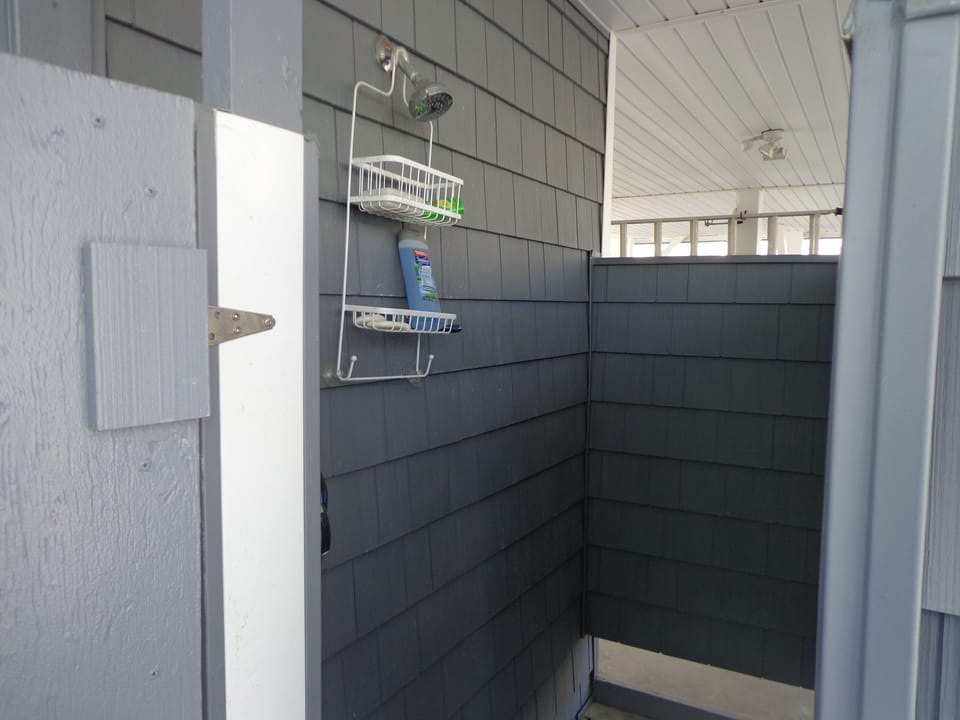 Spacious Outdoor Shower