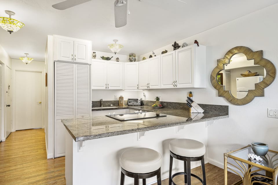 Kitchen and bathroom were remodeled just last year
