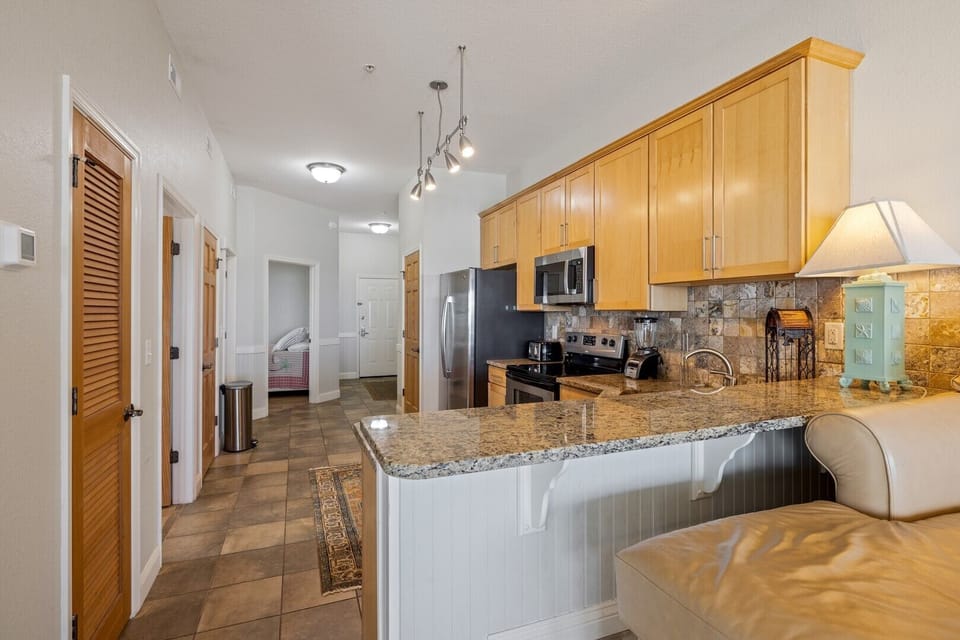 kitchen/hallway