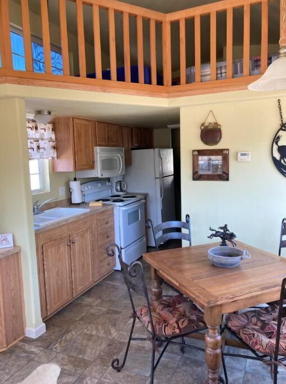 Equipped full kitchen