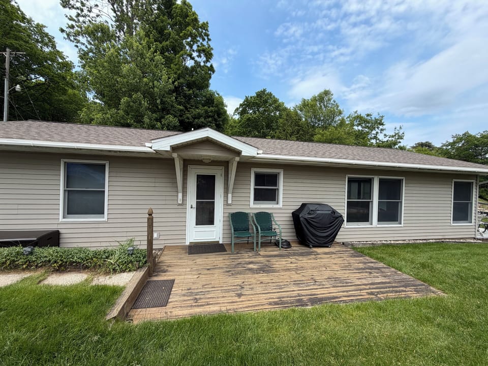 Main entrance. Grill and propane provided