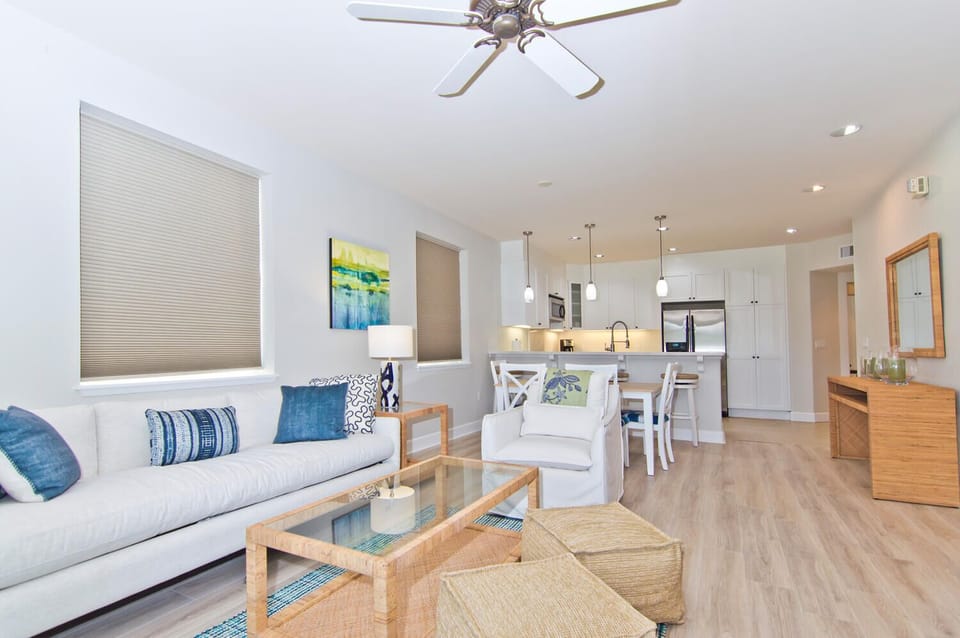 Living room with sliding doors to lanai