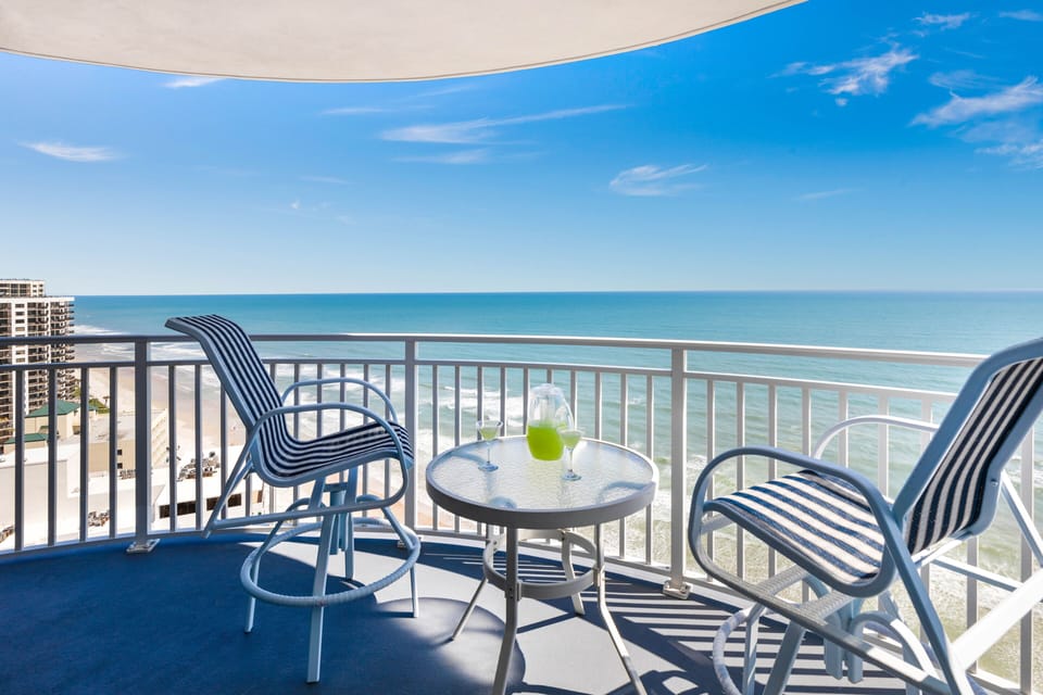 Beach Front Balcony with Fantastic Views