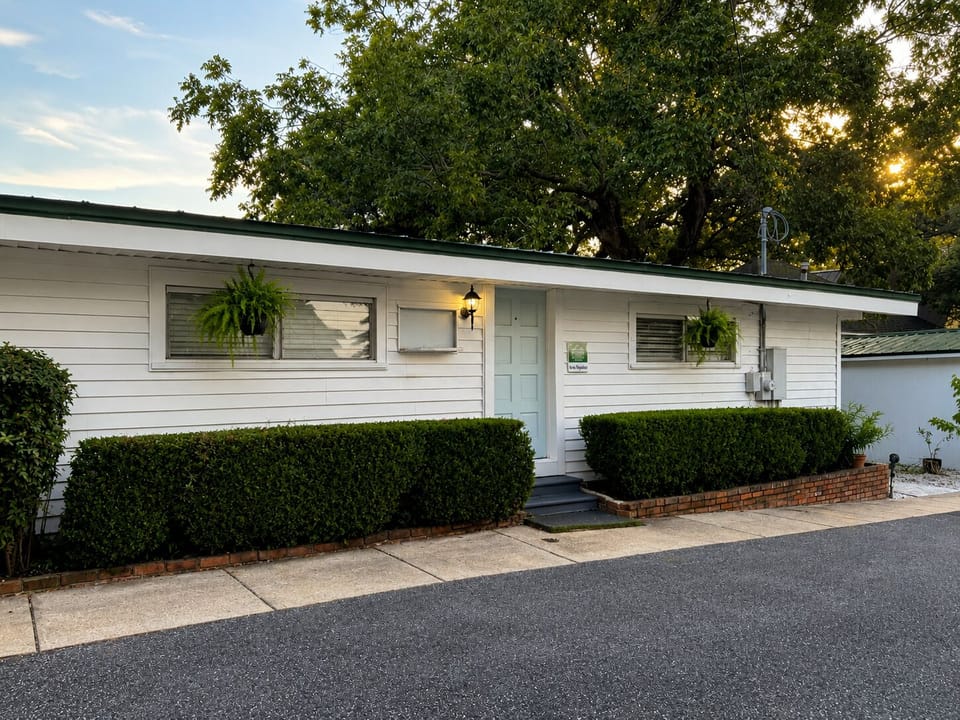 The Backbay Bungalow