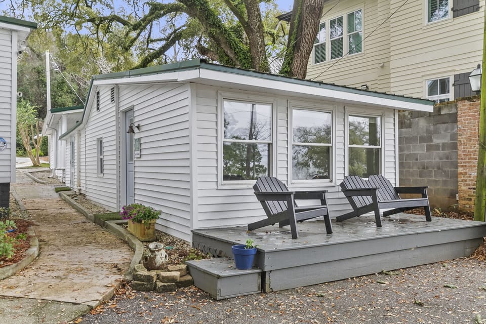 Bayview Bungalow Exterior