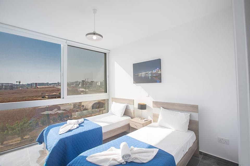 Bedroom 3 with two single beds