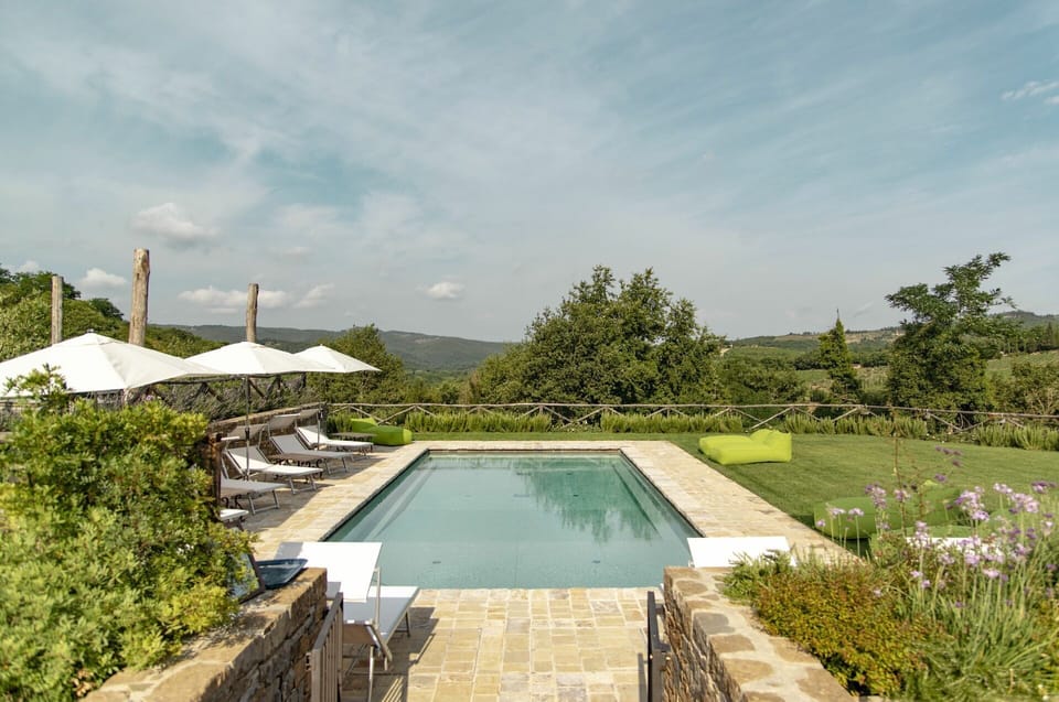 Plant, Swimming Pool, Garden, Composite Material, Shrub, Resort, Landscaping, Yard, Tile