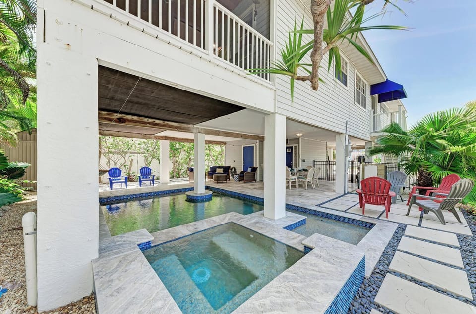 Maria's Way Pool and Balcony View