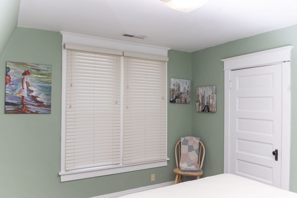 Bedroom #3 - Queen Bed