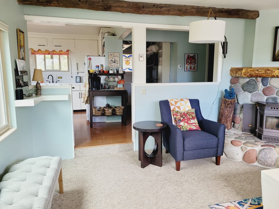 The view as you enter the cabin.