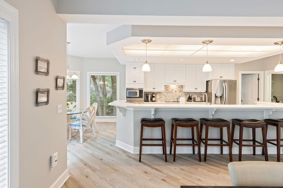 Eat in Kitchen