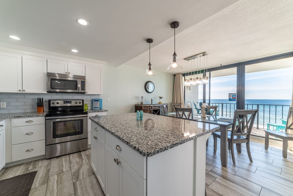 Well Equipped updated kitchen for all your cooking needs