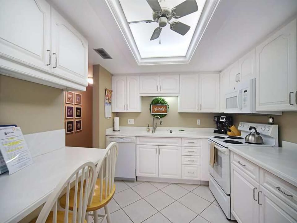 Kitchen 1