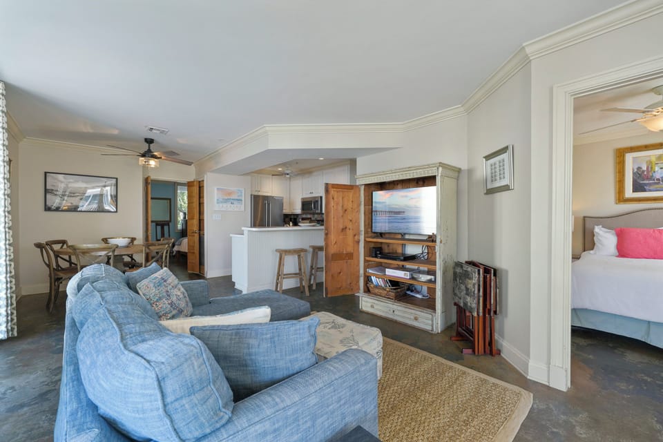 LIVING ALTERNATE VIEW