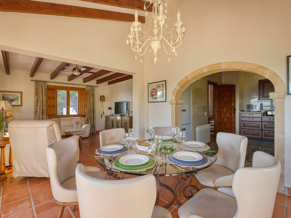 Table, Furniture, Picture Frame, Property, Chair, Interior Design, Wood, Building, Floor, Flooring