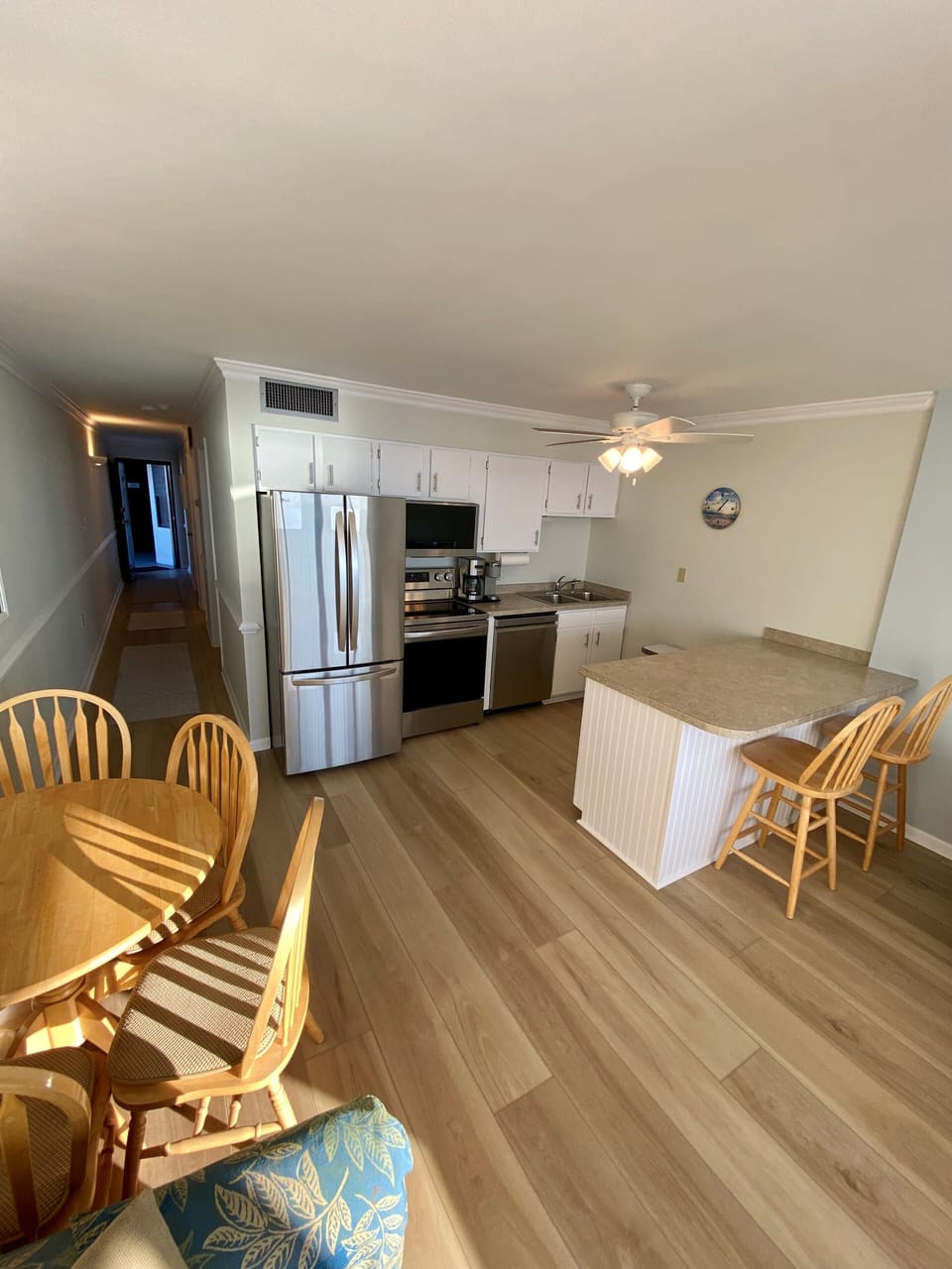 Dining for 4 Plus Countertop Seating