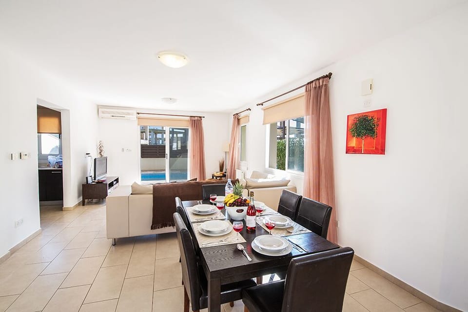 Dining Area with table and chairs to seat 6 people
