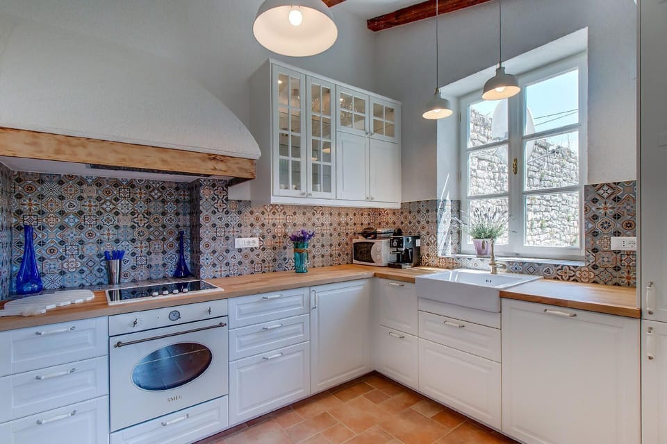 Kitchen area