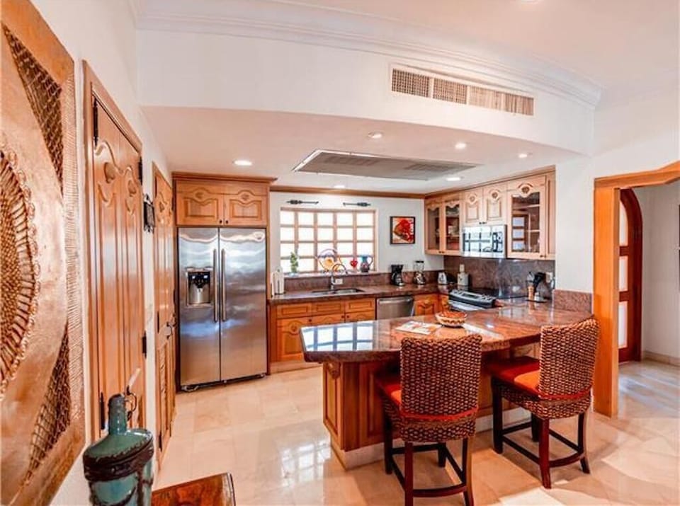 Full kitchen and cooking essentials with washer dryer 
