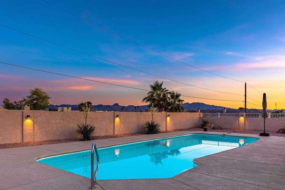 Pool | Sunset Views