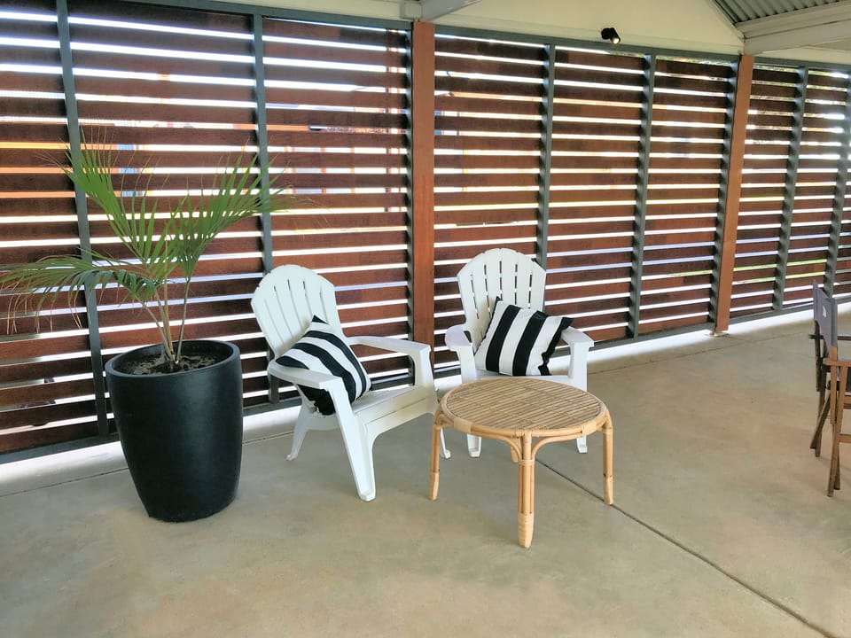 Covered outdoor area for the use of guests at The Admiral Riverside Studios