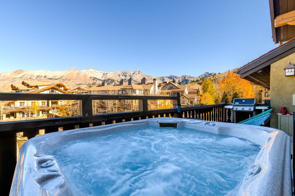 Hot Tub - Summer