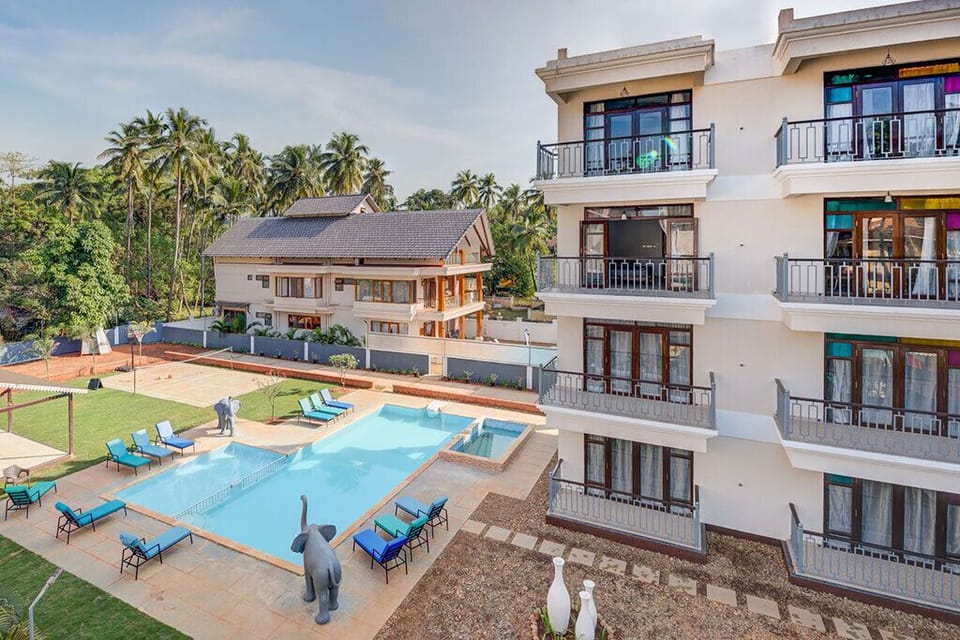 Modern and luxurious villa for rent in Goa with private pool.