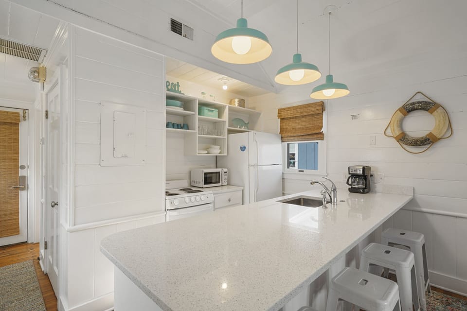 COMPLETELY RENOVATED STAND ALONE STUDIO COTTAGE